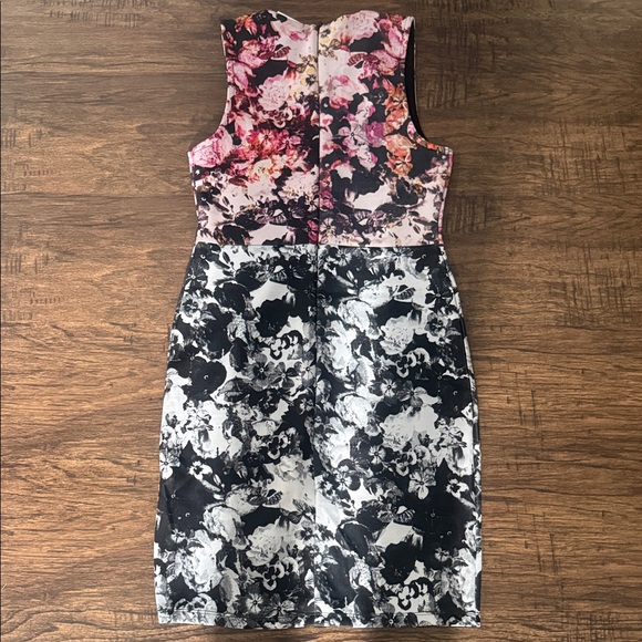 Topshop Floral Contrast Mini Dress - Picture 8 of 10
